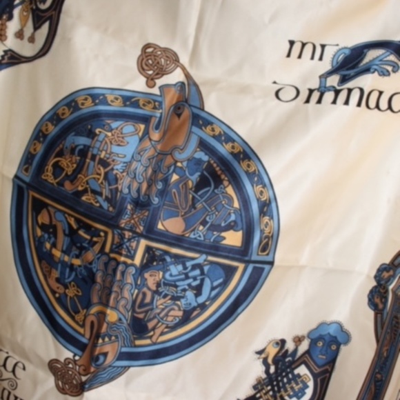 Inspired by the book of kells Scarf - Picture 2 of 4